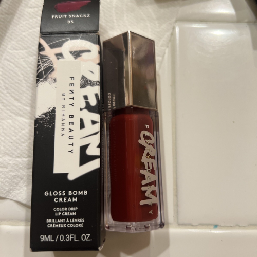 Fenty Beauty Gloss Bomb Cream Fruit Snackz - Color Drip Lip Cream
